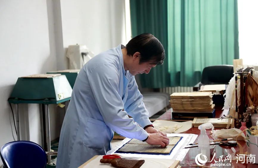 探秘古籍修复师 古籍善本 第2张