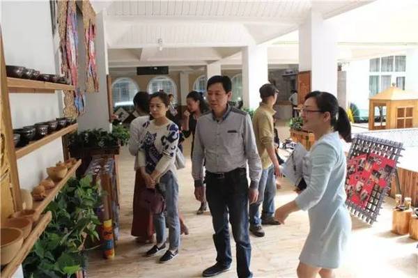 规范学前写字姿势 养成良好书写习惯 未分类 第1张-墨韵书香 规范学前写字姿势 养成良好书写习惯 未分类 第1张