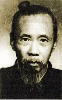 这老头不修边幅，写字人见人爱 书画知识 第1张