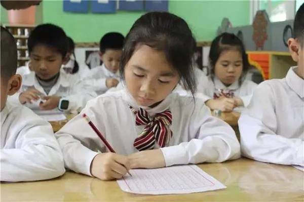 规范学前写字姿势 养成良好书写习惯 未分类 第14张-墨韵书香 规范学前写字姿势 养成良好书写习惯 未分类 第14张